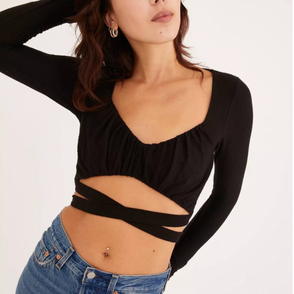 Urban Outfitters Kiki cutout wrap top - long sleeve black cropped size medium